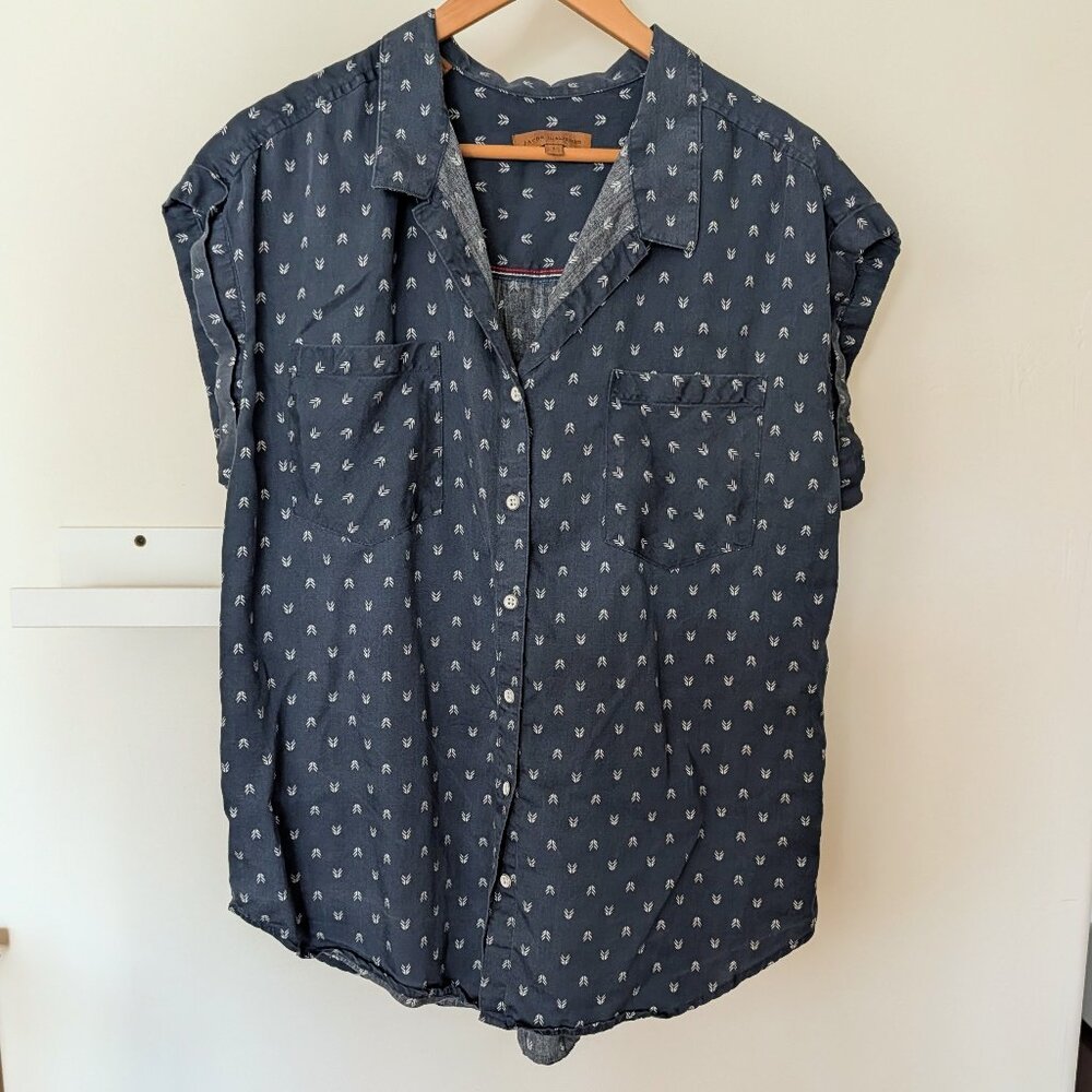 Jach's Girlfriend 100% Tencel Women's L Button Up Denim Blue Camp Shirt Top